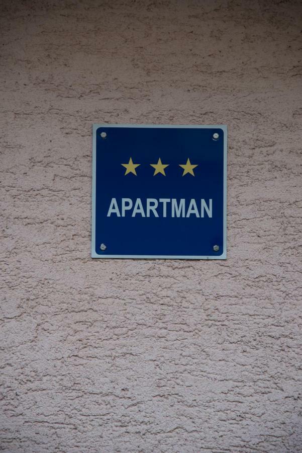 Apartment Lori Crikvenica Eksteriør bilde